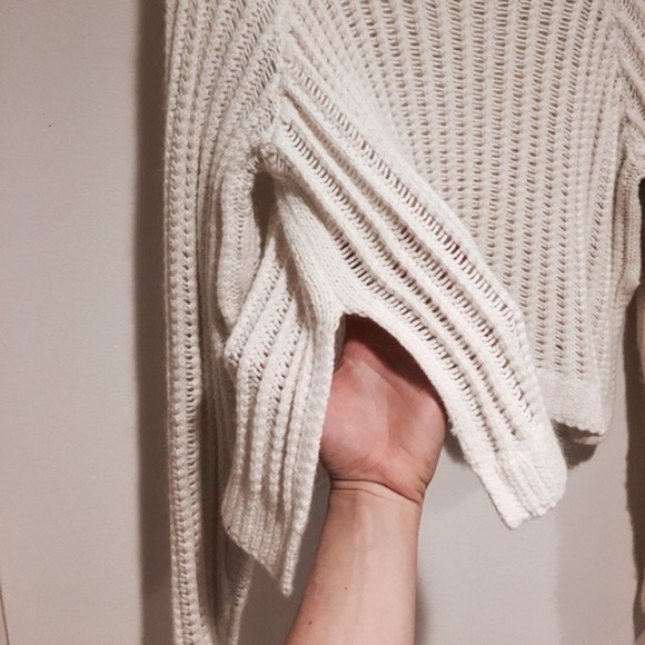 Elizabeth and James White Cropped Angora ivory Sweater - M - Picture 4 of 7